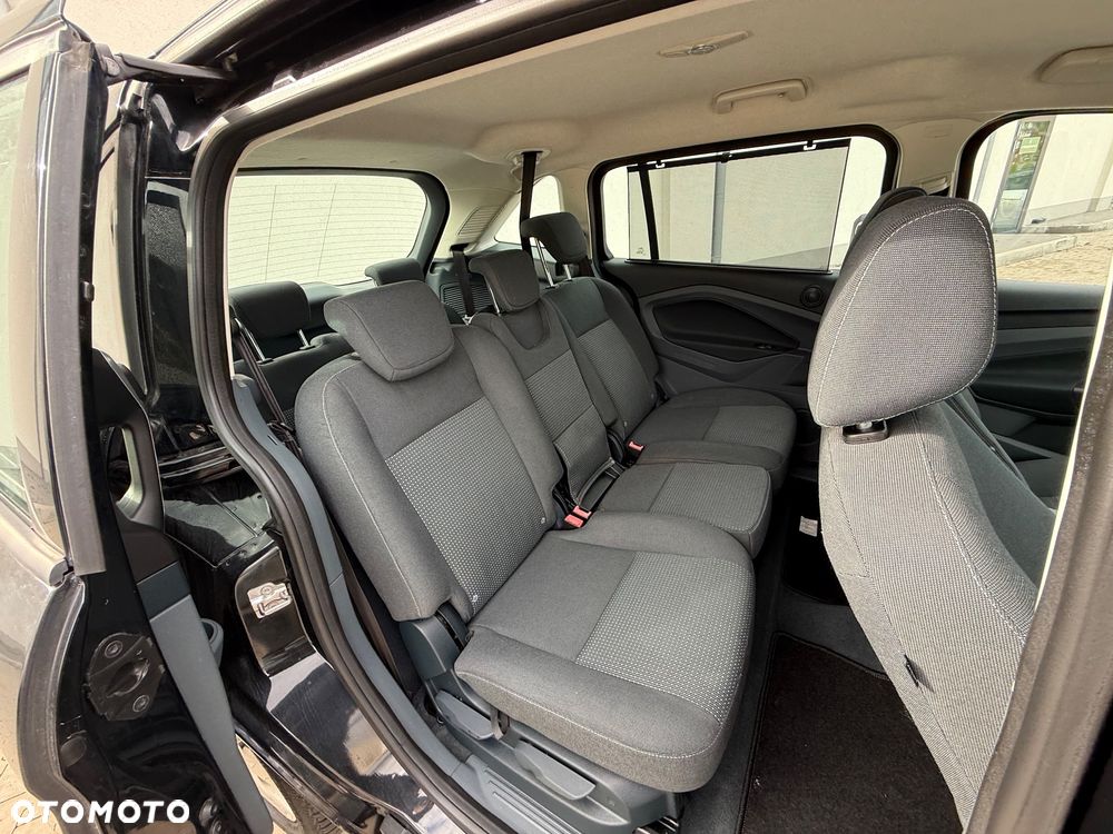 Ford Grand C-MAX - 14