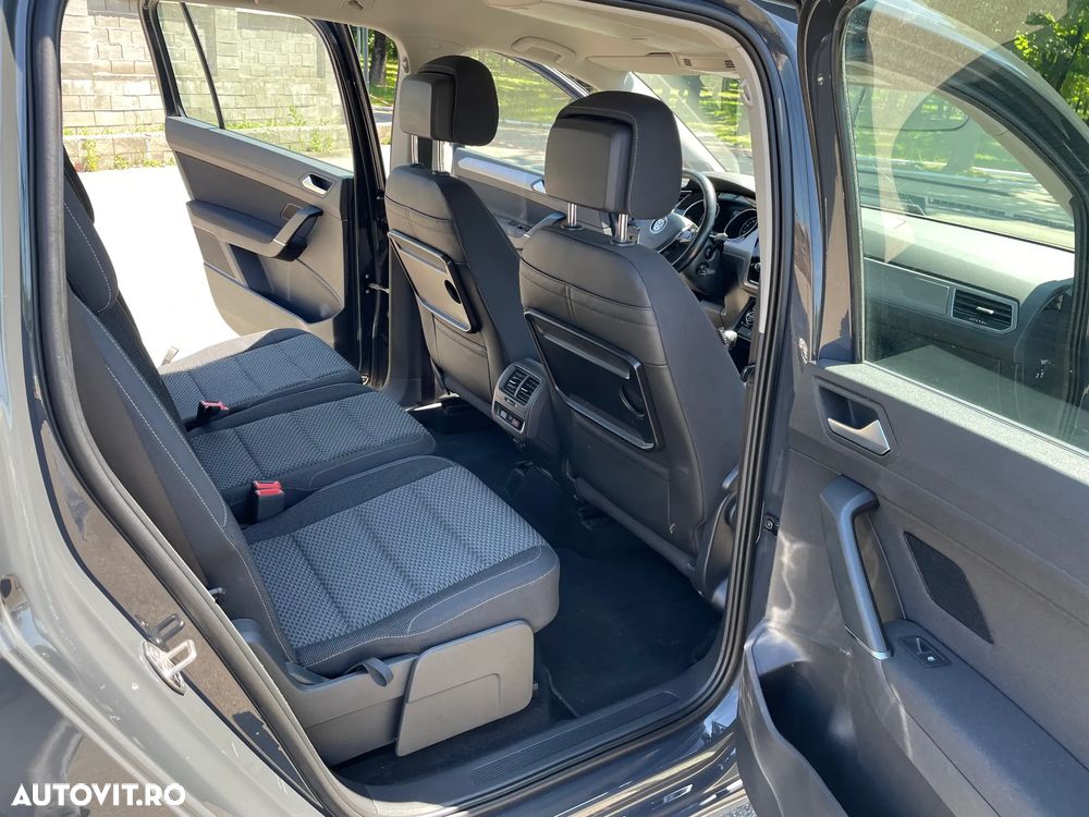 Volkswagen Touran 2.0 TDI SCR DSG Comfortline - 6