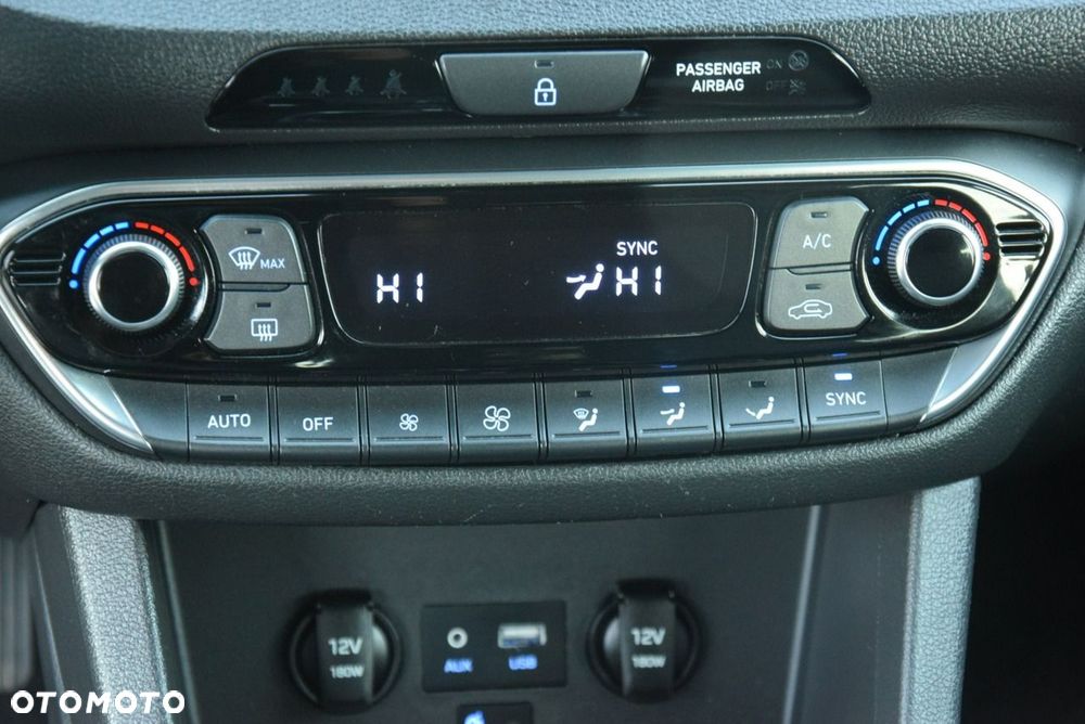 Hyundai i30 - 32