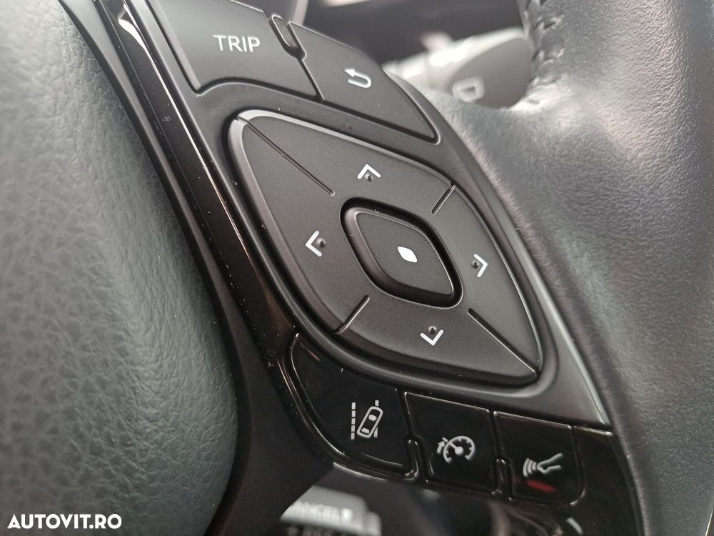 Toyota C-HR 1.8 HSD 122 CP 4x2 CVT Core - 15