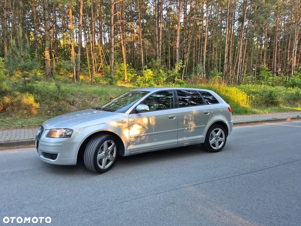 Audi A3 Sportback 2.0 TDI DPF quattro Attraction - 3