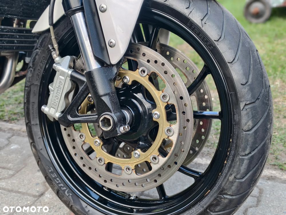 Triumph Speed Triple - 12