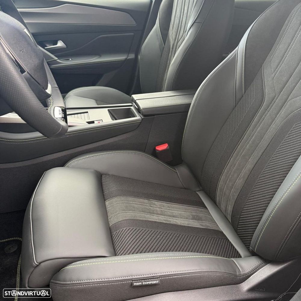 Peugeot e-308 58 kWh GT - 11