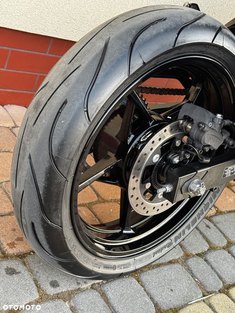 Kawasaki Ninja - 12
