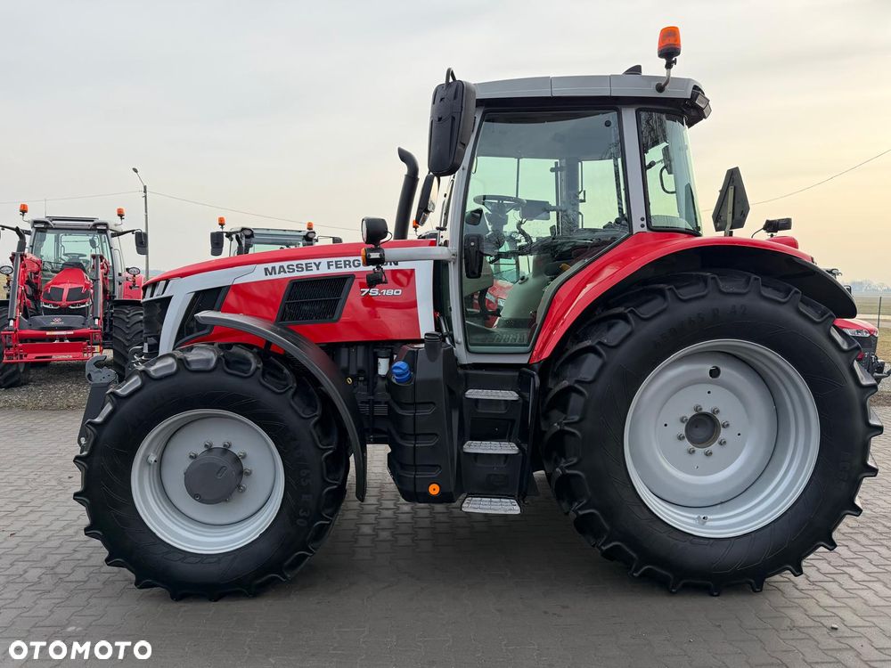 Massey Ferguson 7S.180 Dyna-6 Efficient Z GWARANCJĄ! - 2