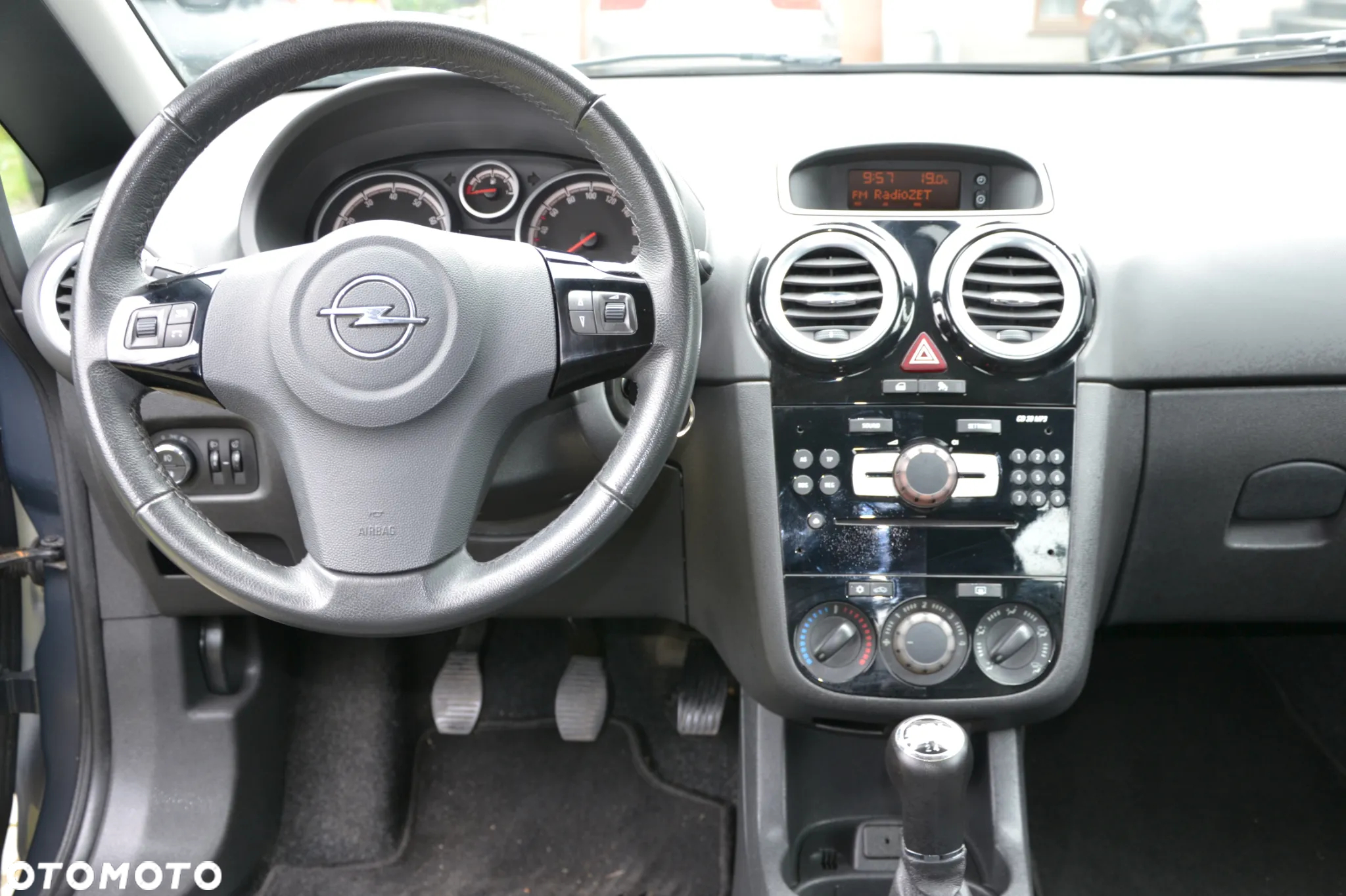 Opel Corsa 1.2 16V Color Edition - 8
