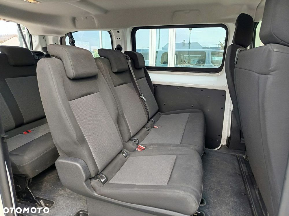 Opel Vivaro - 12
