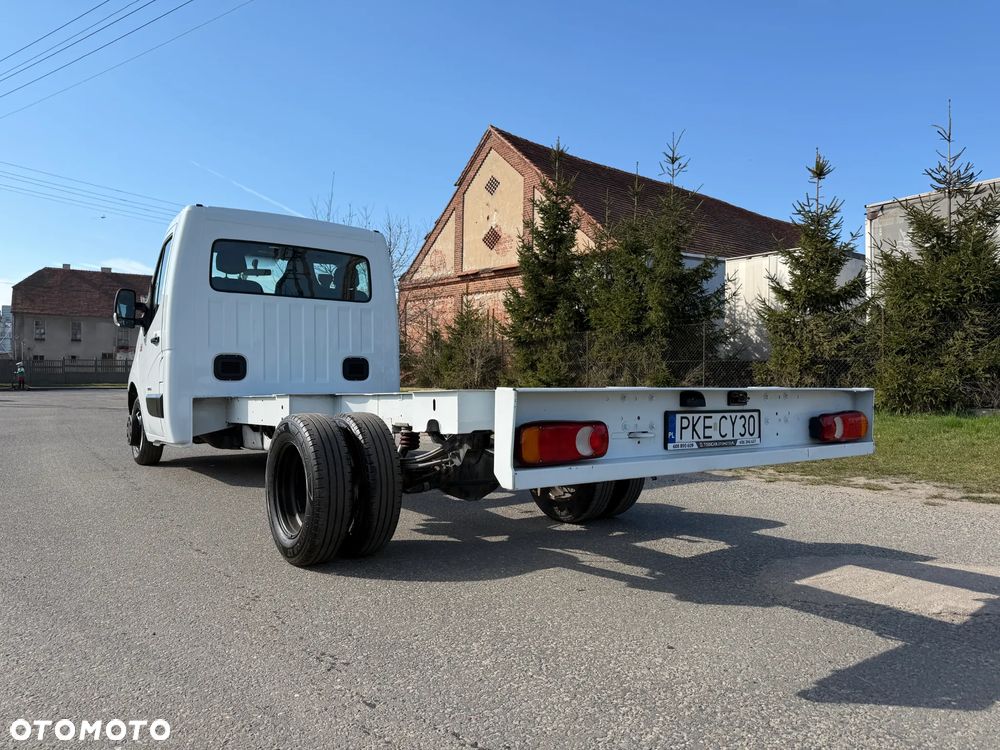 Renault Master * 2.3 / 165KM * Długa rama do zabudowy * Rozstaw osi: 4.3m * - 12