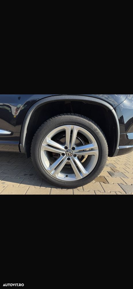 Volkswagen Tiguan 2.0 TDI 4Motion DSG Sport & Style - 20