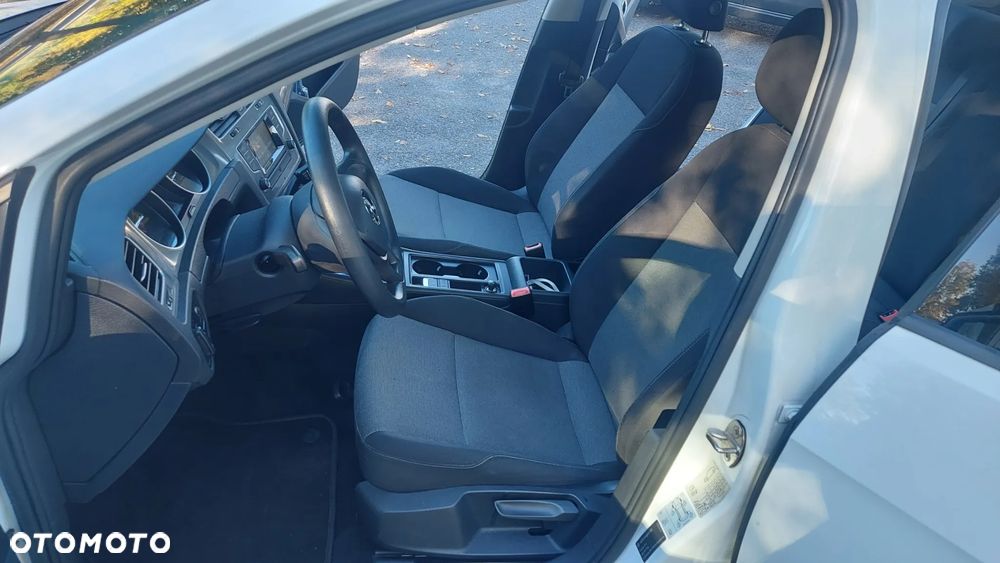 Volkswagen Golf 1.6 TDI BlueMotion Comfortline - 31