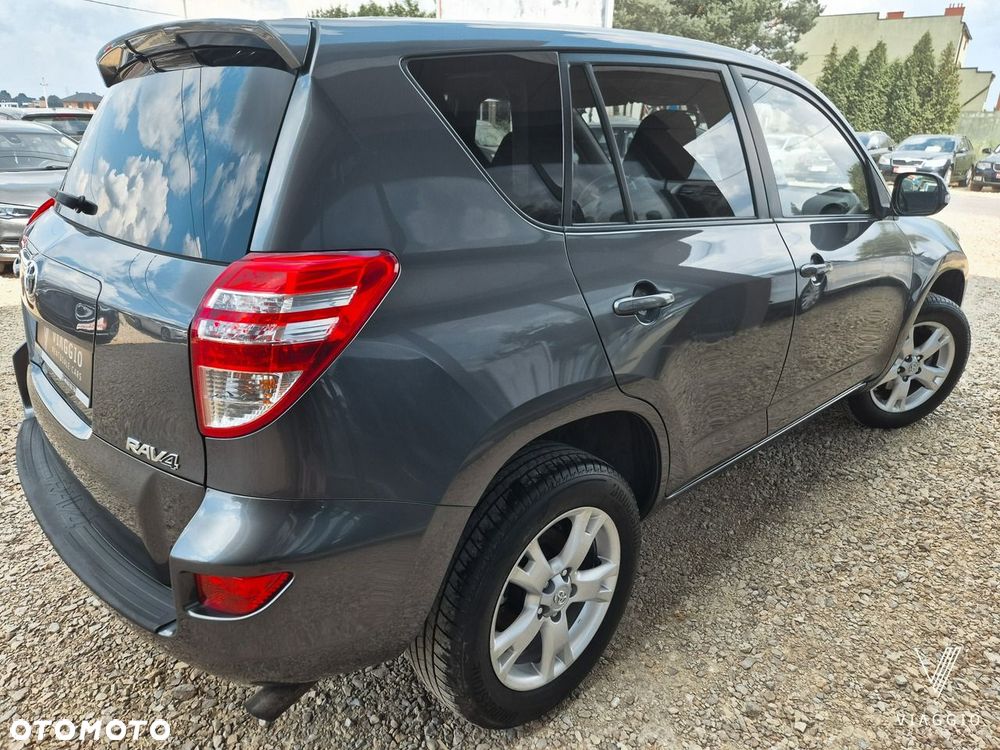Toyota RAV4 2.0 VVT-i Premium - 4