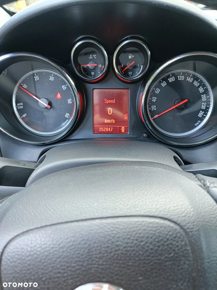 Opel Astra 1.3 CDTI Cosmo - 4