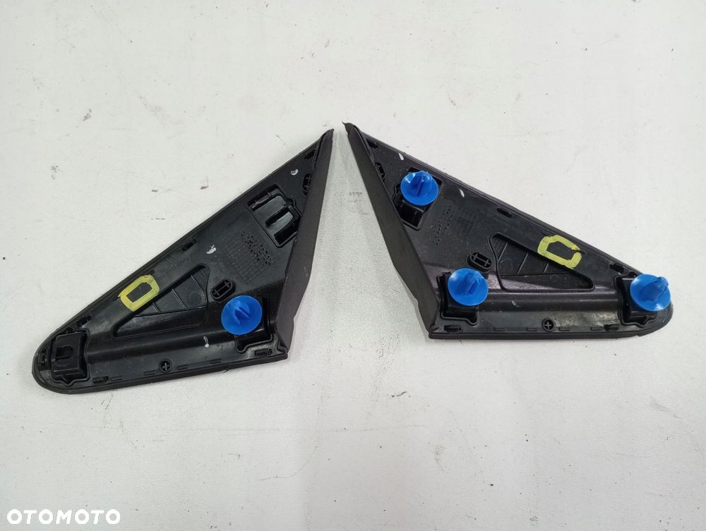 Trójkąt błotnika HYUNDAI I20 86212-Q0000 86192-Q0000 - 2