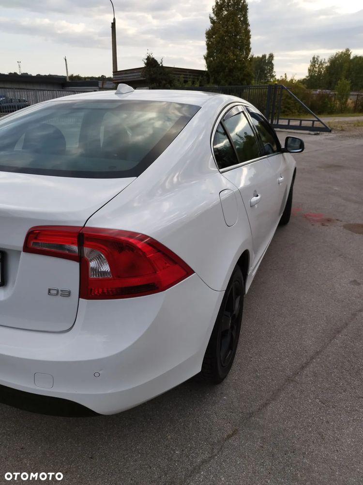 Volvo S60 D3 Summum - 12
