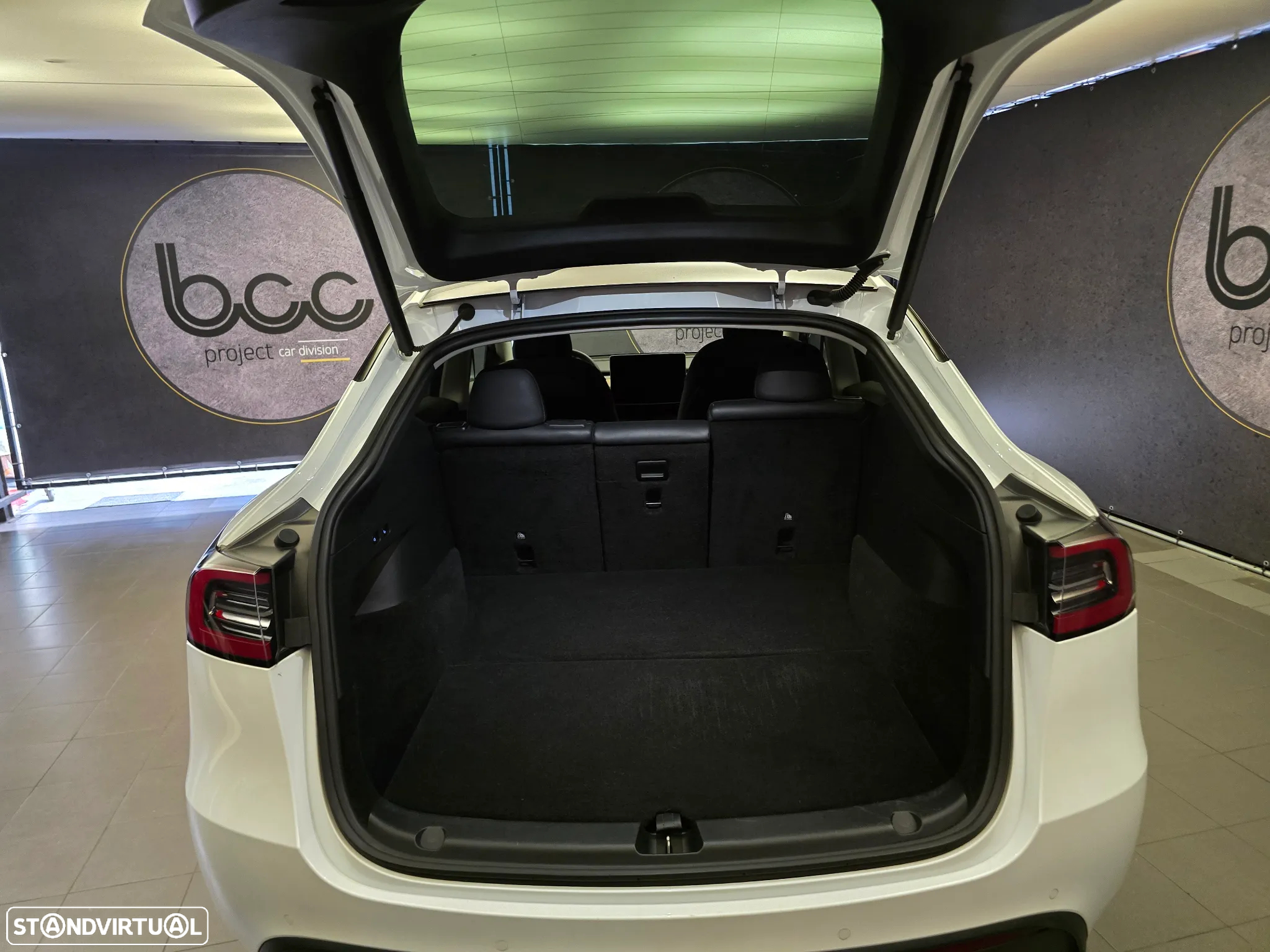 Tesla Model Y Long Range Tração Integral - 10