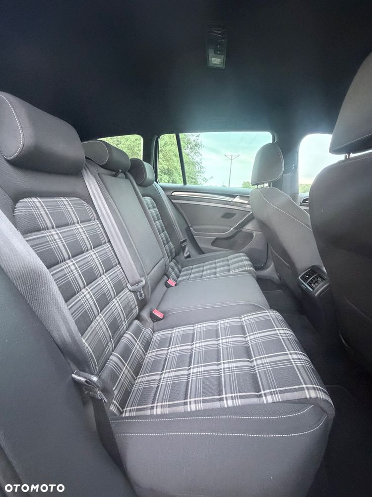 Volkswagen Golf 2.0 TDI BMT GTD DSG - 11