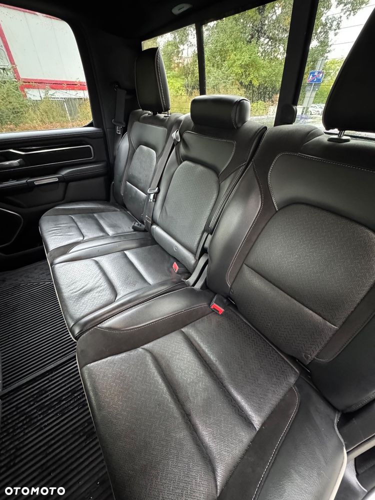 RAM 1500 Crew Cab Shortbed Laramie - 21