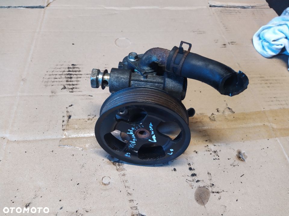 Pompa wspomagania Mitsubishi Lancer VIII 2.0 did