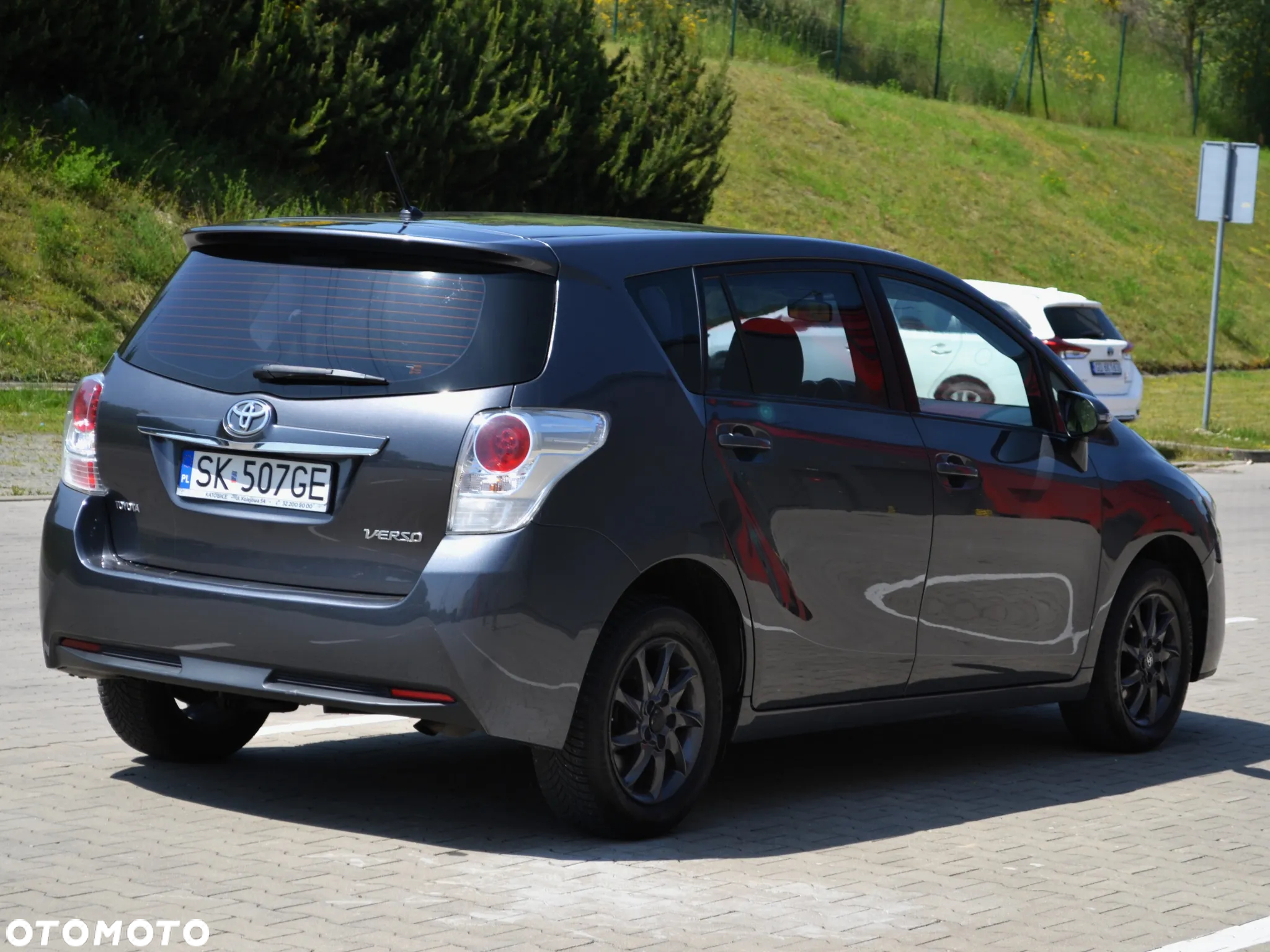 Toyota Verso 1.6 Luna - 2