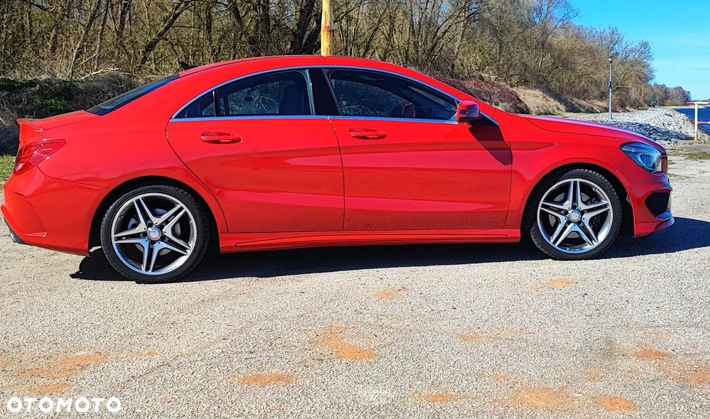 Mercedes-Benz CLA 250 7G-DCT AMG Line - 9