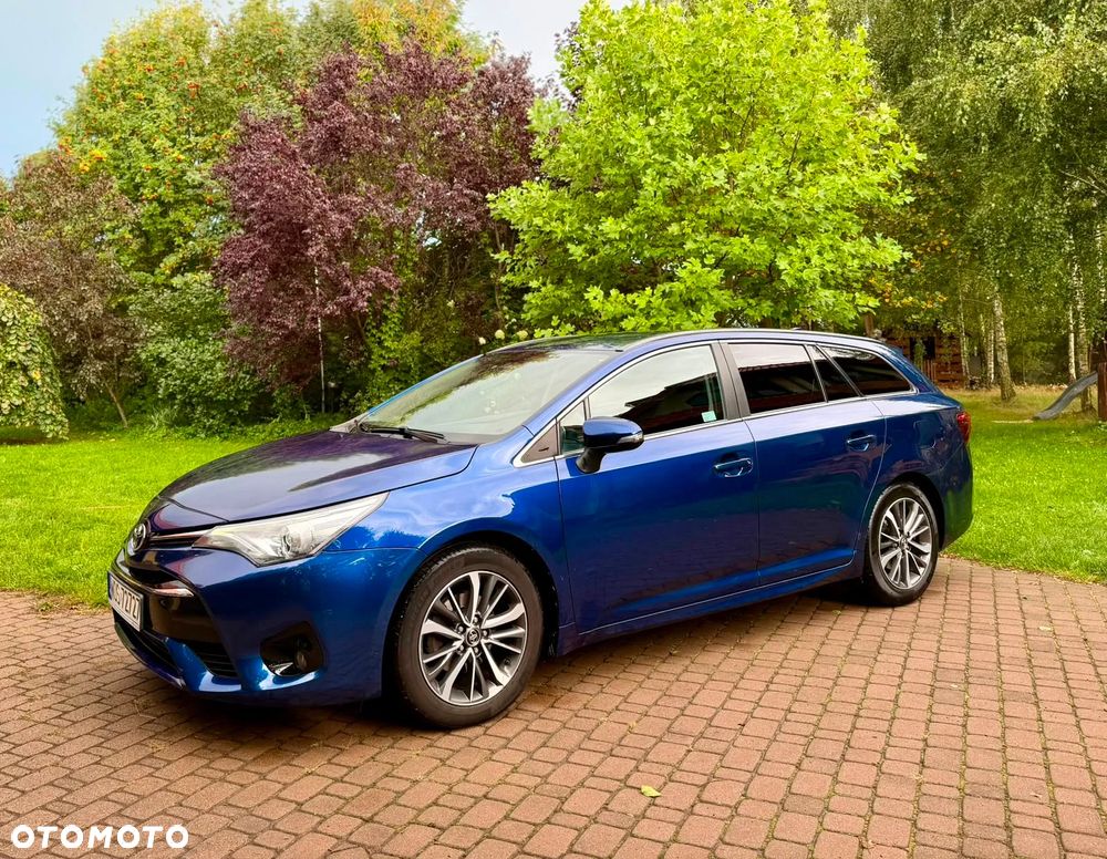 Toyota Avensis 2.0 Premium MS - 1