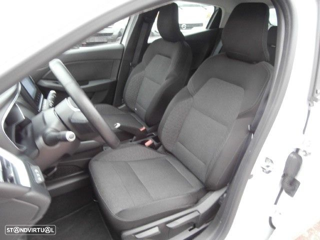 Renault Clio 1.6 E-Tech Full Hybrid Techno - 12