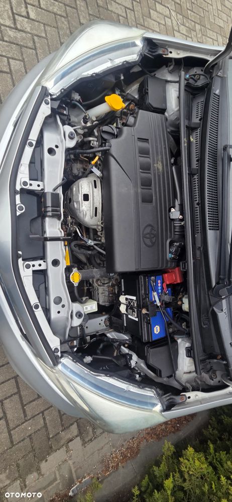 Toyota Yaris 1.33 VVT-i Executive - 34