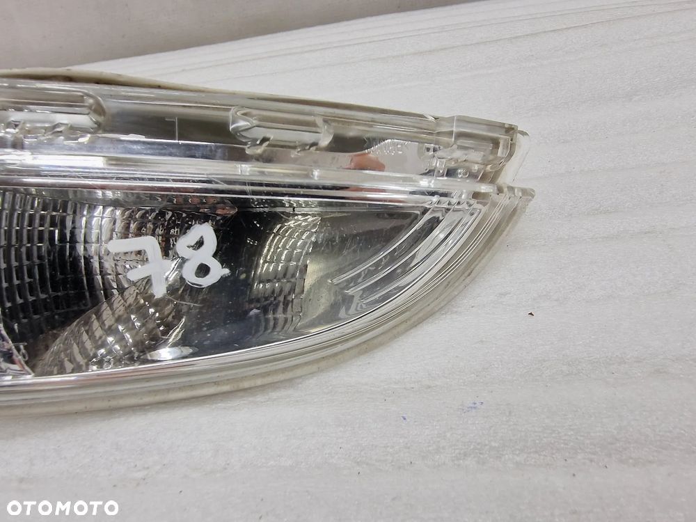 RENAULT TWINGO II LIFT 11- LAMPA KIERUNKOWSKAZU LEWA , NR TYC 12-A148 , NR AUKCJI H78 - 3