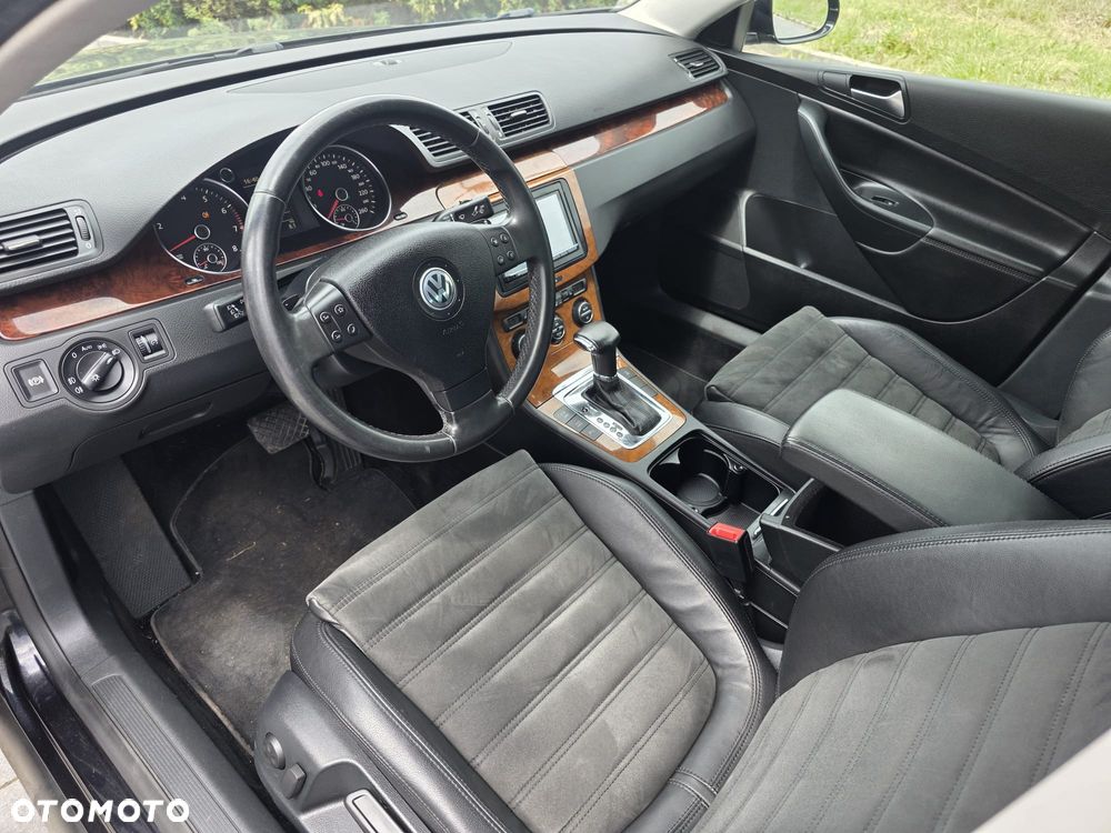 Volkswagen Passat - 28