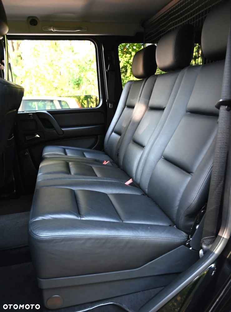 Mercedes-Benz Klasa G 500 7G-TRONIC - 32