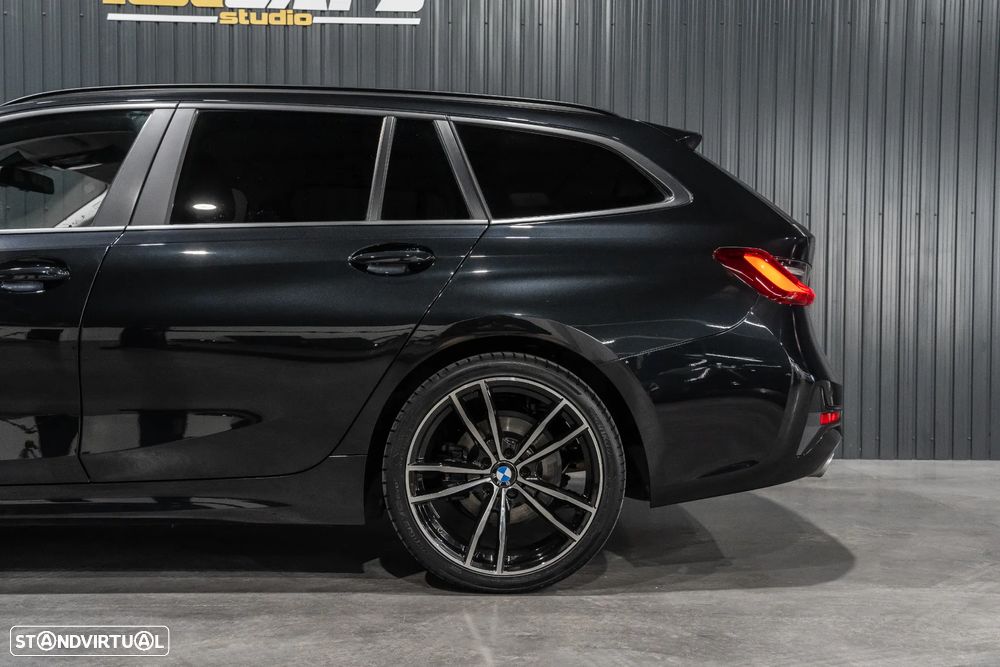 BMW 318 d Aut. Sport Line - 33