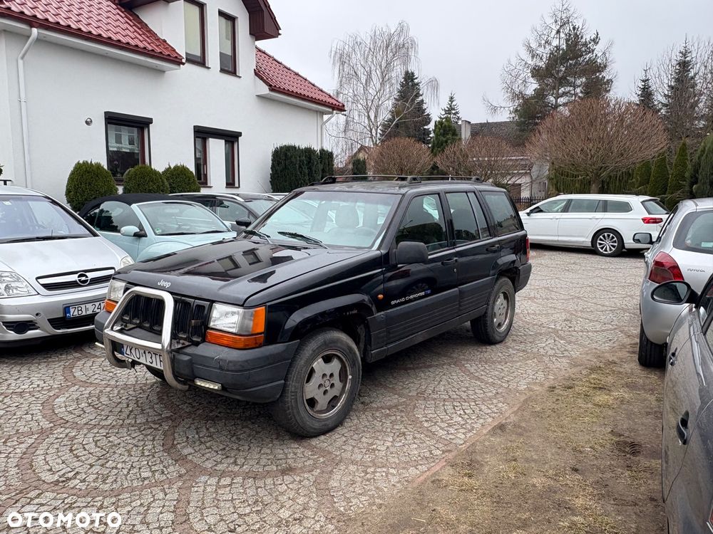 Jeep Grand Cherokee - 11
