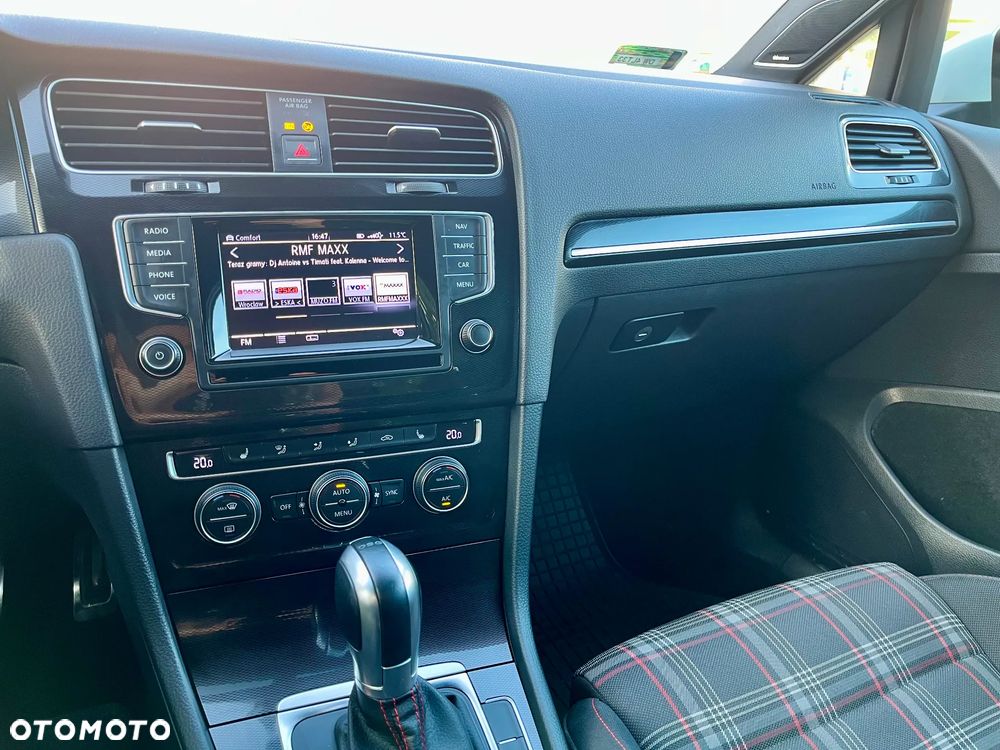 Volkswagen Golf VII 2.0 TSI BMT GTI Performance DSG - 16