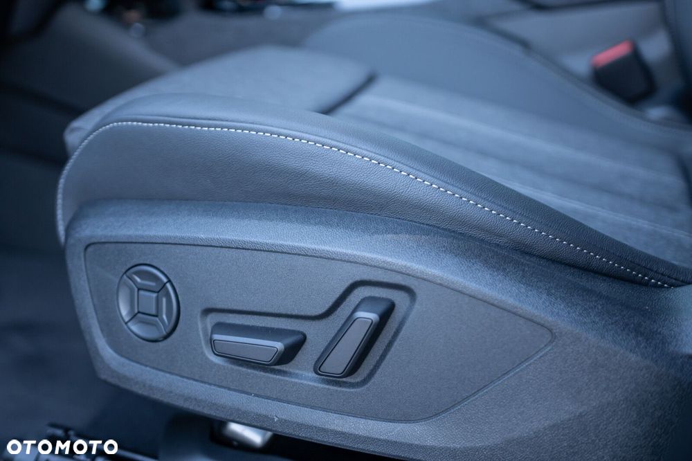 Audi Q6 e-tron - 11
