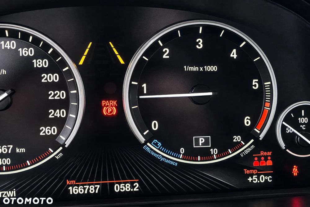 BMW X5 xDrive25d Sport-Aut - 31