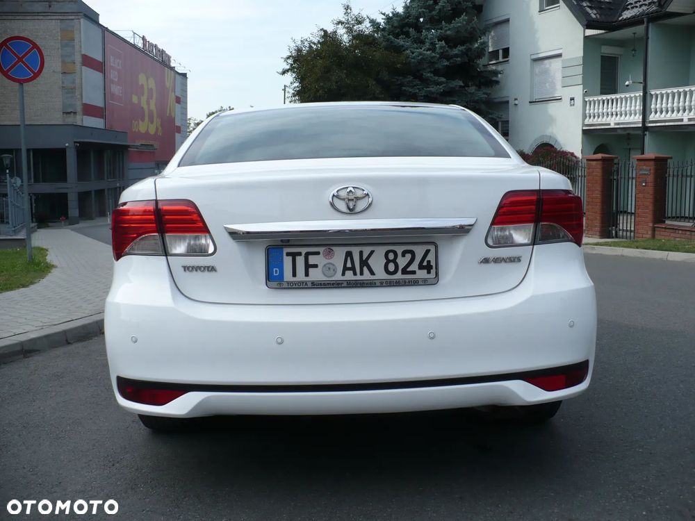 Toyota Avensis 1.6 Edition - 9