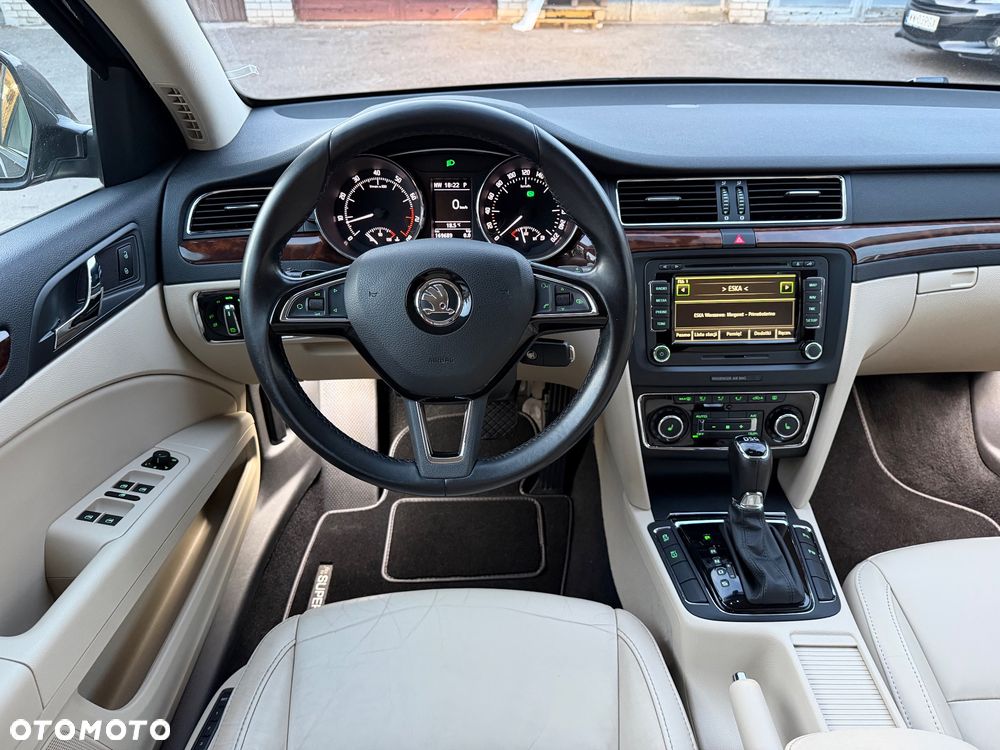 Skoda Superb 1.8 TSI DSG Exclusive - 16