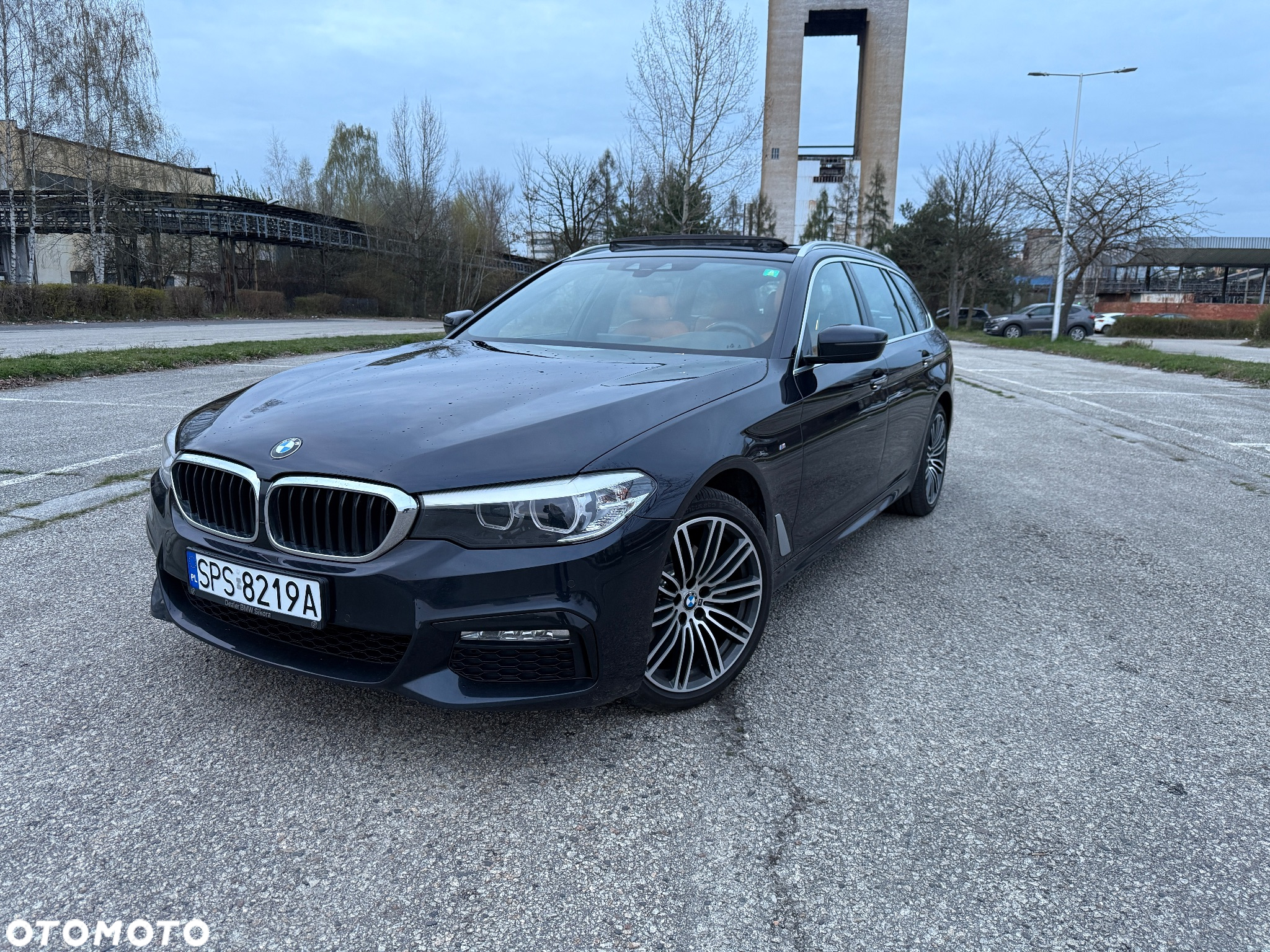 BMW Seria 5 520d xDrive Touring M Sport Edition - 2