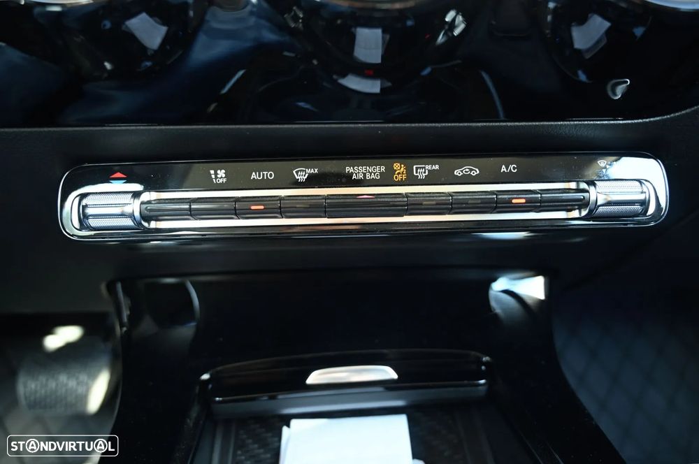 Mercedes-Benz A 200 Standard - 22