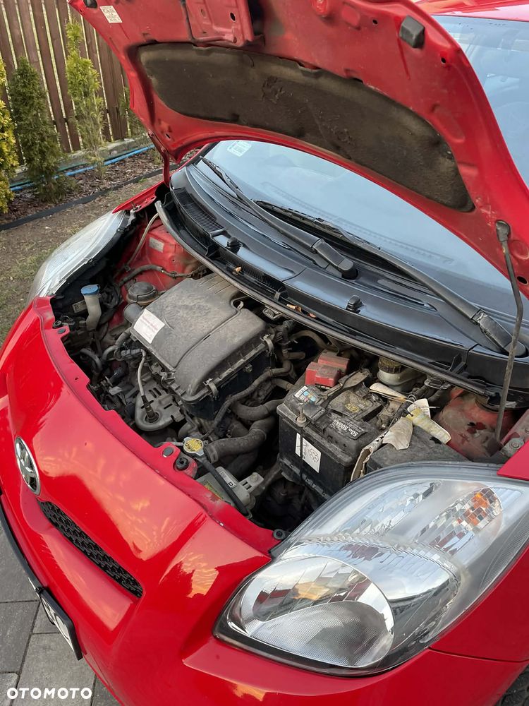 Toyota Yaris 1.0 Terra A/C - 4