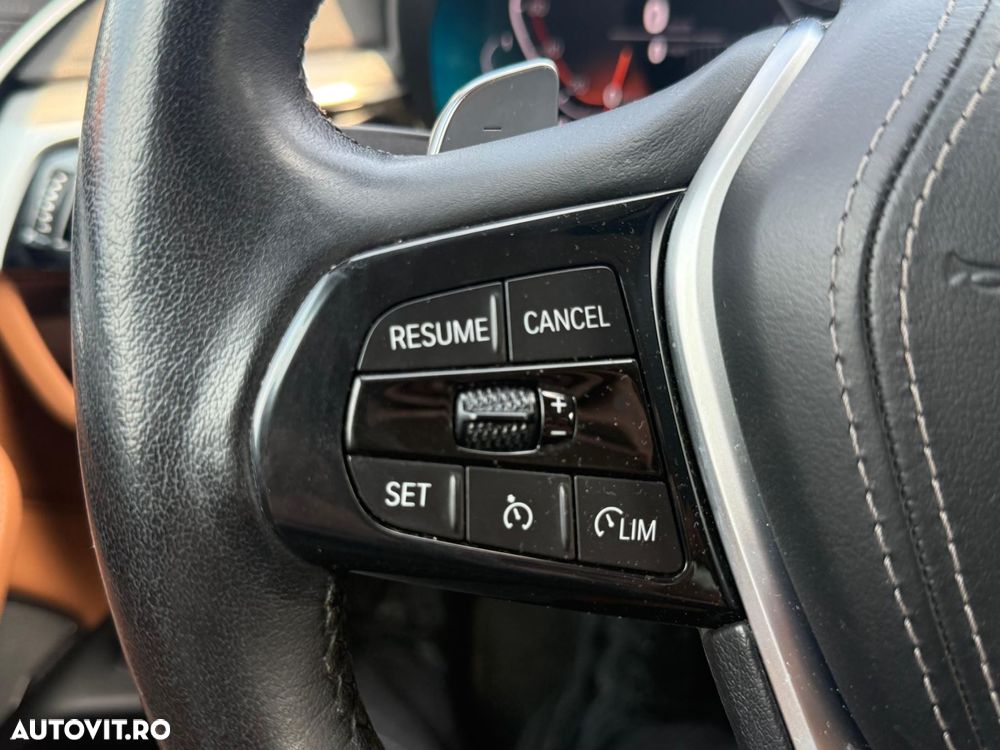 BMW Seria 5 520d xDrive AT MHEV - 21