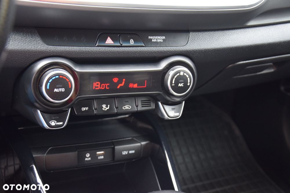 Kia Stonic 1.0 T-GDI 120 DCT OPF Edition 7 - 24