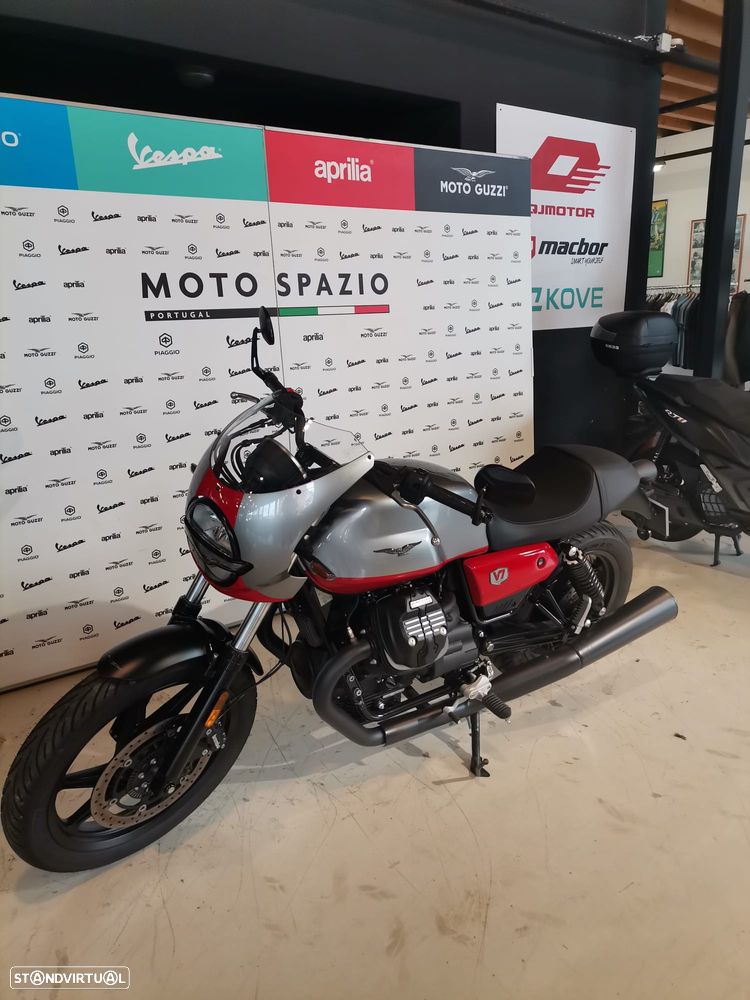 Moto Guzzi V7 CORSA - 1