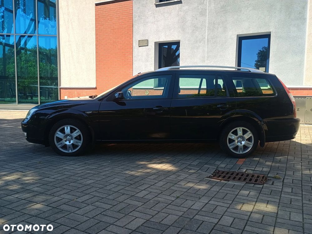 Ford Mondeo 1.8 Ghia - 2