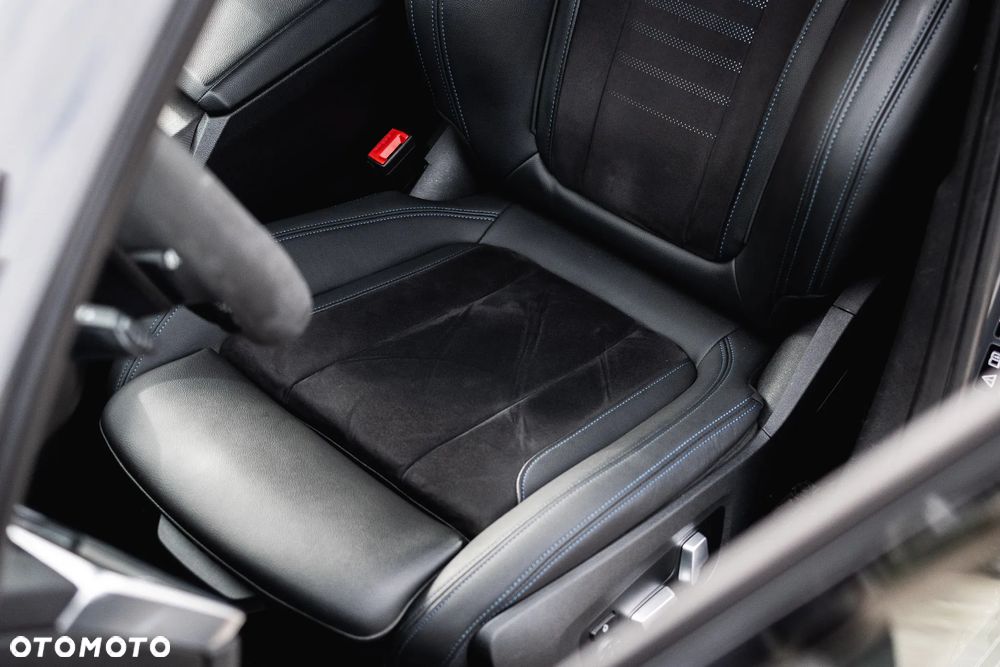 BMW Seria 3 M340i xDrive sport - 16