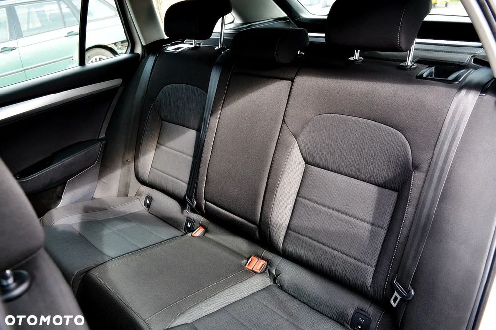 Skoda Superb 2.0 TDI DSG Active - 16