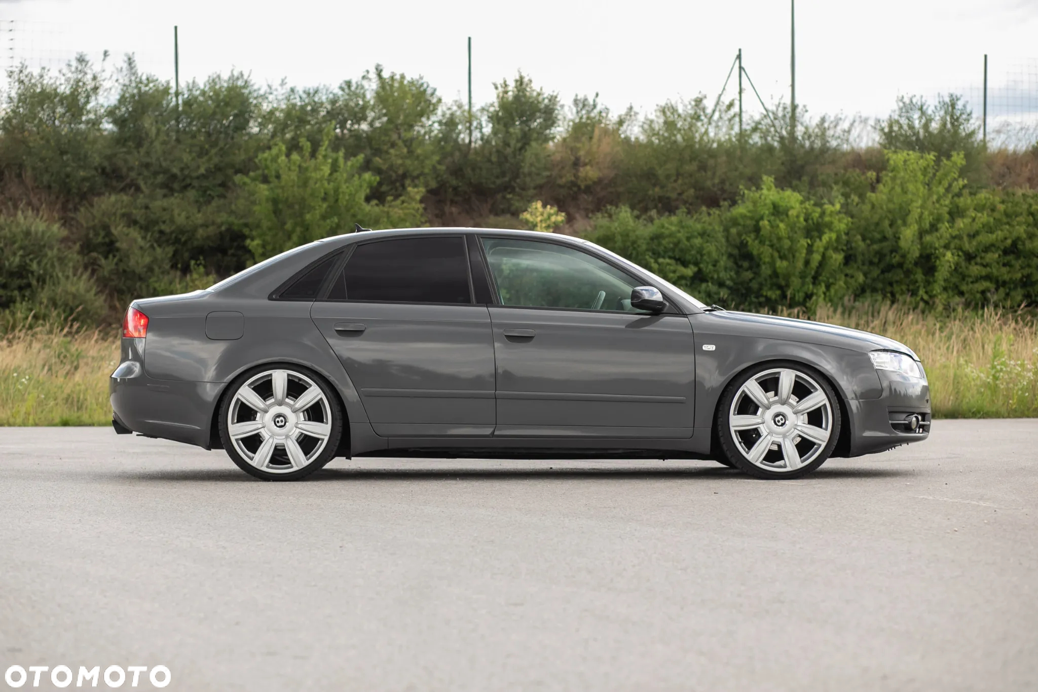 Audi A4 2.0T FSI Quattro - 11