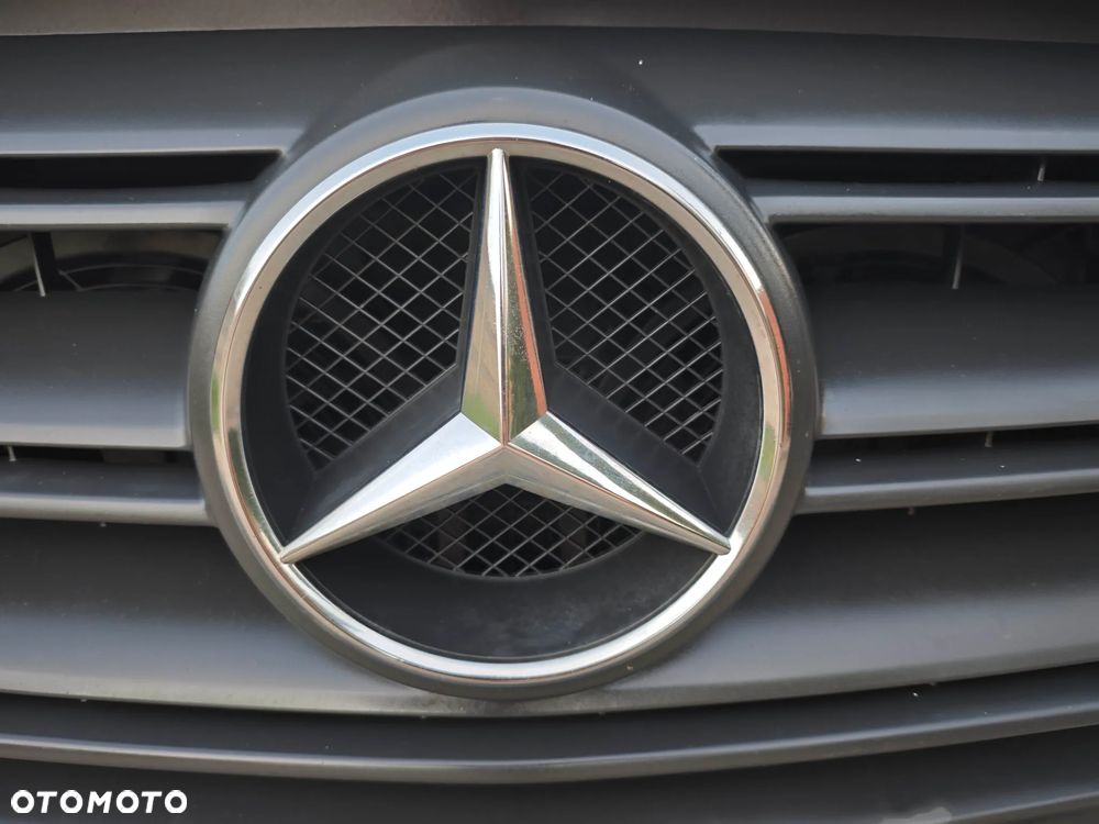 Mercedes-Benz Sprinter - 18