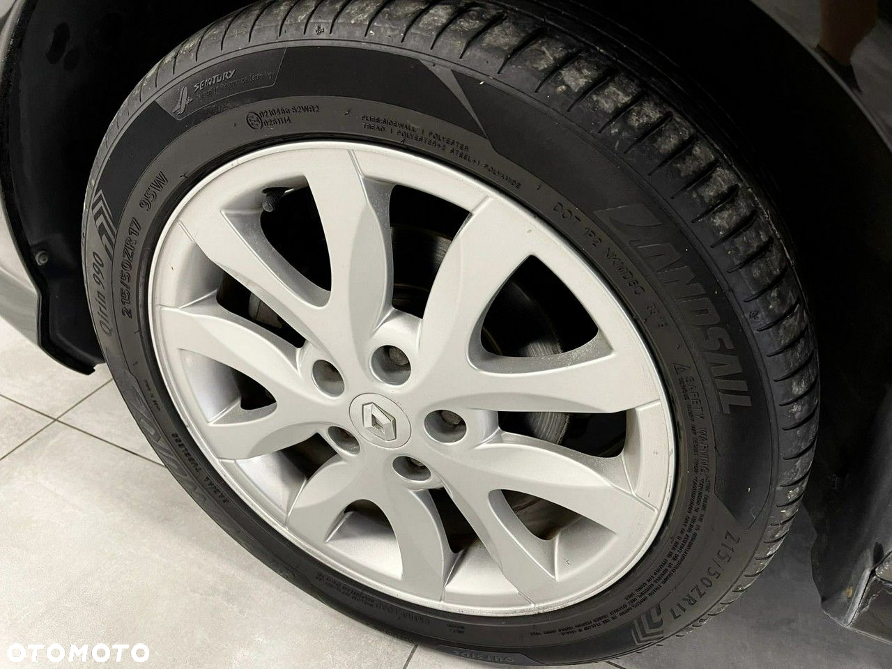 Renault Laguna 2.0 DCi Dynamique - 8