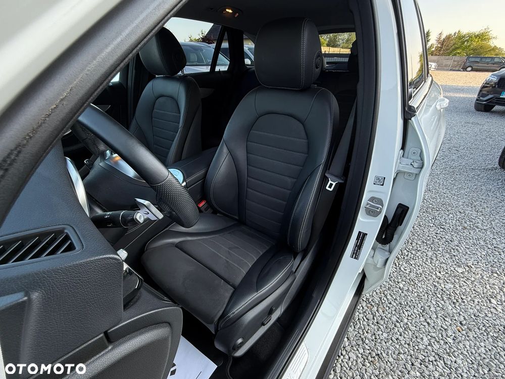 Mercedes-Benz GLC 200 d 4Matic 9G-TRONIC AMG Line - 28